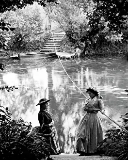 Warleigh: The rope ferry at Warleigh on the River Avon in Somerset