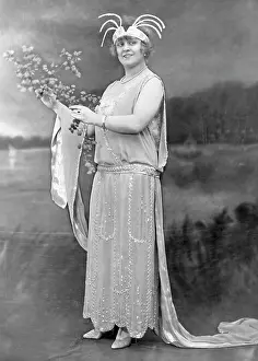 Apparel: Rose Felsegg, 1922