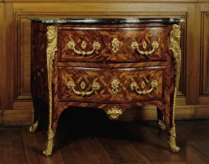 1730: Rosewood Chest of drawers
