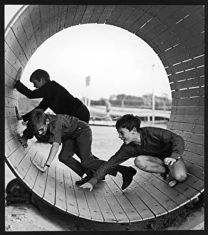 Footing: ROTATING BARREL