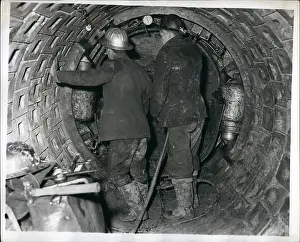Tunnelling: Rotating shield tunnelling demonstrated, Derbyshire