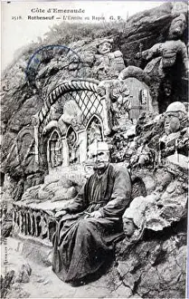 Rotheneuf: ROTHENEUF ROCKS CARVED
