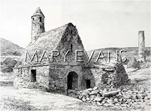 Glendalough: ROUND TOWER, GLENDALOUGH