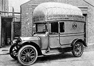 Bolster: Rover car with fitted Coal-Gas installation