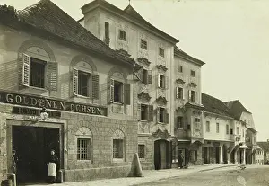 Taverns: Row of houses in Enns