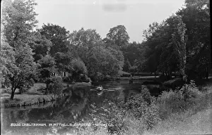 Cheltenham: Rowing in Pittville Gardens