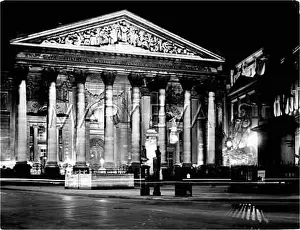 Tite: ROYAL EXCHANGE AT NIGHT