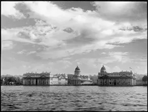 Hawksmoor: ROYAL NAVAL COLLEGE