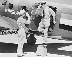 Disembark: A Royal Netherlands Air Force General exchanges
