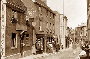 Woodbridge: Royal Oak, Woodbridge