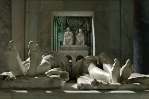 Giovani: Royal tombs, Basilique Saint-Denis, Saint-Denis, France