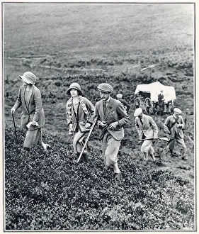 Glamis: Royal visitors on the moors at Glamis, 1923