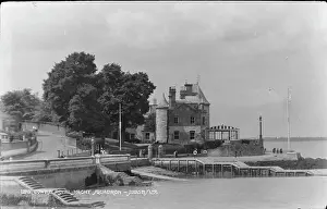 Cowes: Royal Yacht Squadron in Cowes