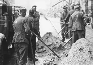 Clearance: Rubble clearance in Munich, 1945