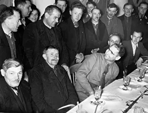 Constructions: Rudolf Hess with workers of the Reich highway, 1938