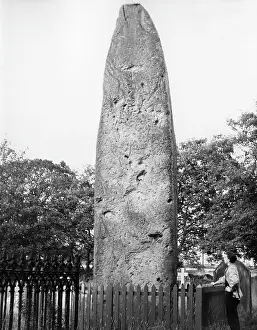 Monolith: RUDSTON MONOLITH