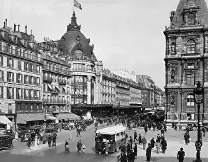 Bazar: Rue de Rivoli, 1935