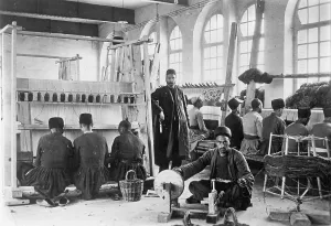Weavers: Rug production in Iran, 1931