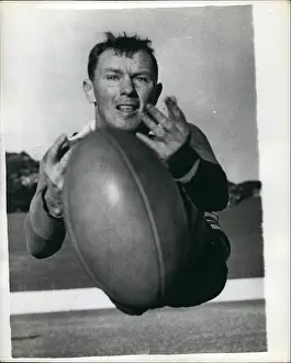 Wallaby: Rugby - Soccer