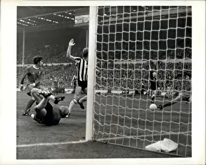 Liverpools: Rugby - Soccer