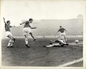 Greaves: Rugby - Soccer