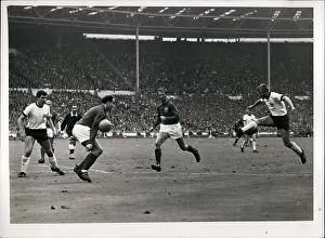 Thrilling: Rugby - Soccer