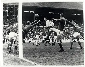 Greaves: Rugby - Soccer