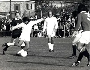 Lowly: Rugby - Soccer