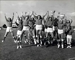 Lowly: Rugby - Soccer