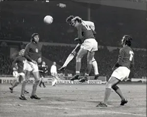 Englands: Rugby - Soccer
