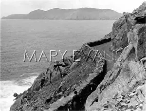 Dingle: RUGGED IRISH COASTLINE