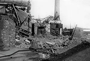 Zeppelins: Ruin of a factory in Arras