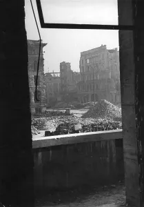 Kaiserhof: Ruins of Berlin in 1948