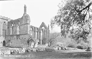Bolton: Ruins of Bolton Abbey