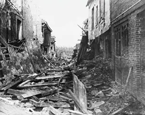 Peronne: Ruins of Peronne in 1917