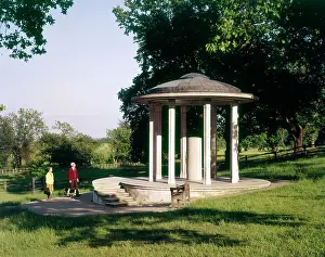 Nagele: Runnymeade, Windsor