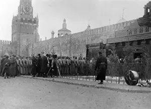 Queuing: RUSSIA MOSCOW