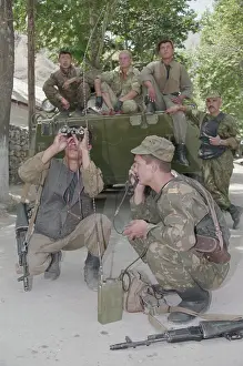 Afghan: Russian border guards in Tajikistan