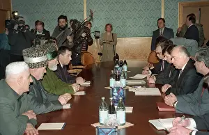 Elders: Russian-Chechen talks in Moscow, 1995