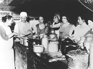 Chefs: Russian Communal Kitchen