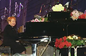 Miklyayev: Russian composer Alexandra Pakhmutova performs