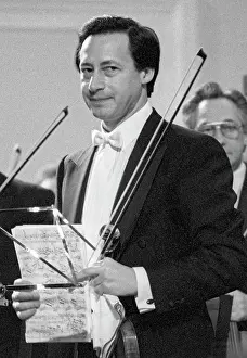 Spivakov: Russian conductor Vladimir Spivakov, 1992