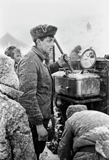 Meals: Russian field kitchen in Chechnya, 1994