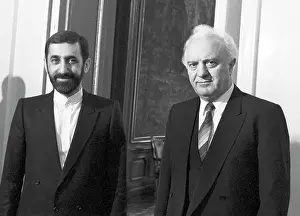 Akbar: Russian-Iranian negotiations, 1989