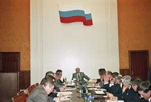 Chernomyrdin: Russian Oil Industry Issues Meeting