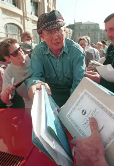 Yevtushenko: Russian poet Yevgeny Yevtushenko at Polytechnic Museum, 1995