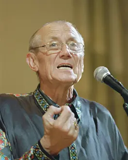 Yevtushenko: Russian poet Yevgeny Yevtushenko at Polytechnic Museum, 1996