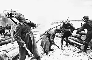 Sappers: RUSSIAN PONTOON BRIDGE