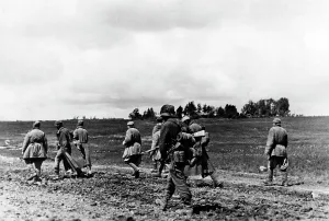 Collapse: Russian prisoners of war, 1944