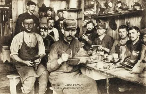 Erfurt: Russian prisoners of war mending boots